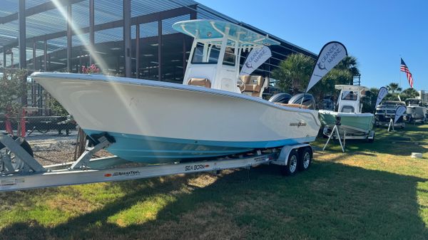 NauticStar 252 Legacy 