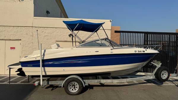 Bayliner 212