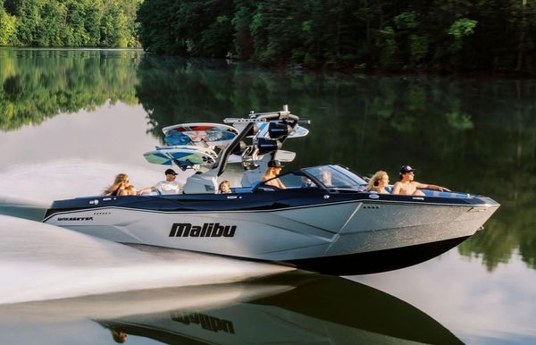 2025 Malibu Wakesetter 26 LSV