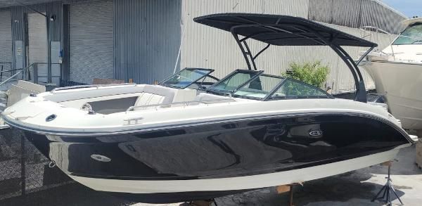 Sea Ray 270 SDX OB 