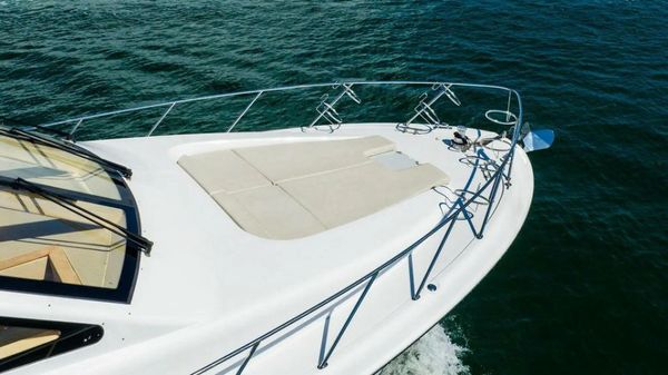 Hatteras 64 Motor Yacht image