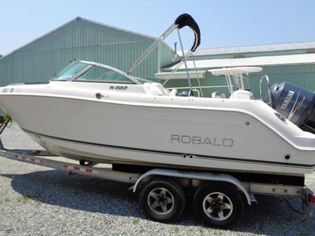 Robalo R227-DUAL-CONSOLE image