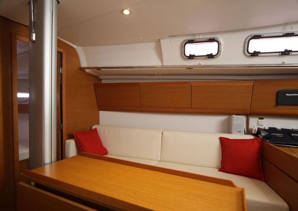 Beneteau FIRST-35 image