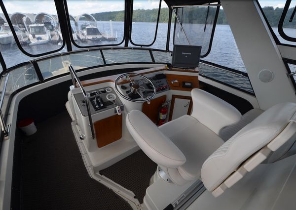 Carver 4207-AFT-CABIN-MOTORYACHT image