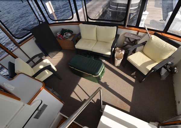 Carver 4207-AFT-CABIN-MOTORYACHT image