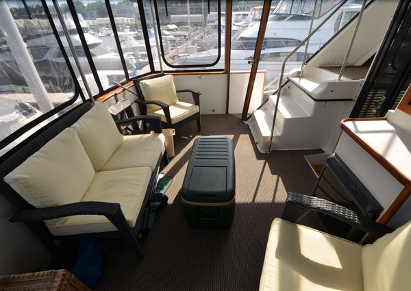 Carver 4207-AFT-CABIN-MOTORYACHT image