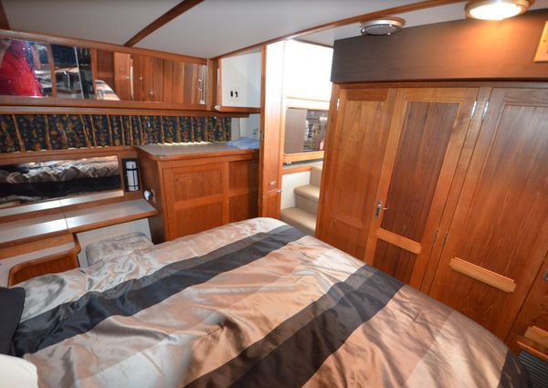 Carver 4207-AFT-CABIN-MOTORYACHT image