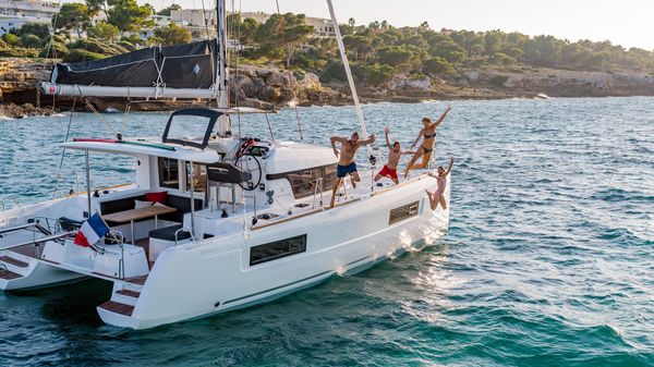 Lagoon 40