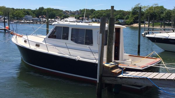 Cape Dory 33