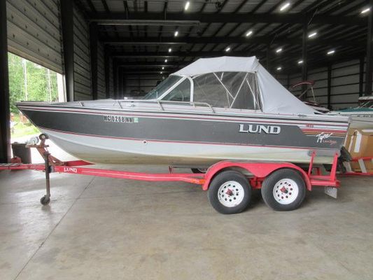 Lund 1850-TYEE-GRAN-SPORT - main image