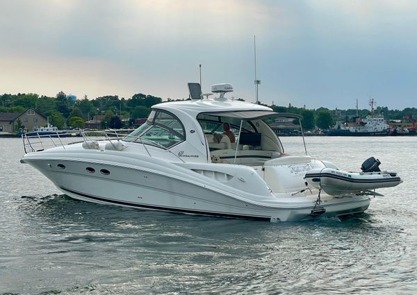 Sea Ray 420 Sundancer image