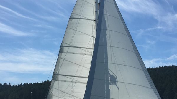 Pacific Seacraft 37