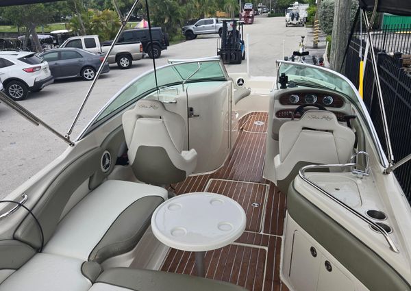 Sea-ray 240-SUNDECK image