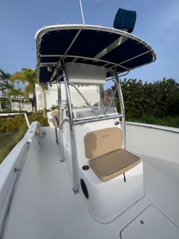 Sea Pro 270 Center Console image