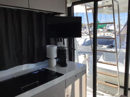 Beneteau Antares 11 Fly image