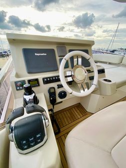 Azimut 50 image