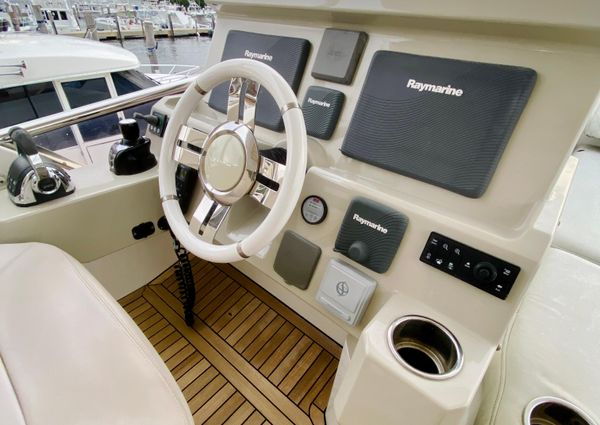 Azimut 50 image