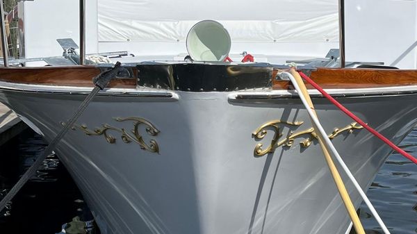Trumpy Cruiser