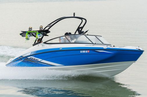 Yamaha Boats AR210 image