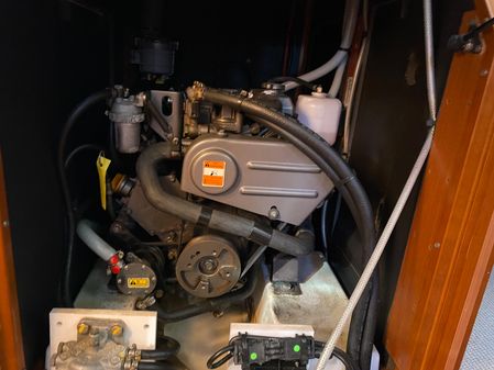 Beneteau 38.1 image