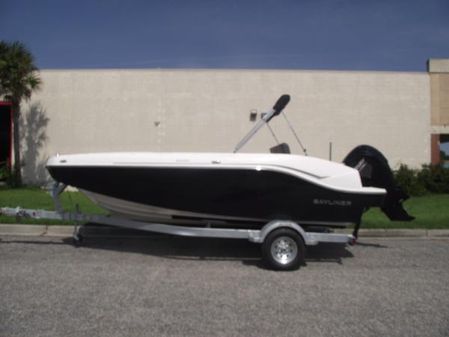 Bayliner DX2000 image