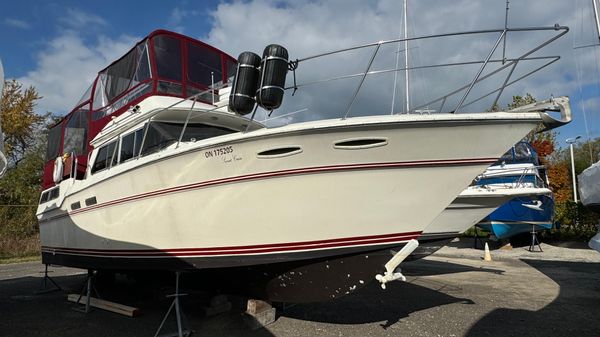 Sea Ray 360 Aft Cabin 