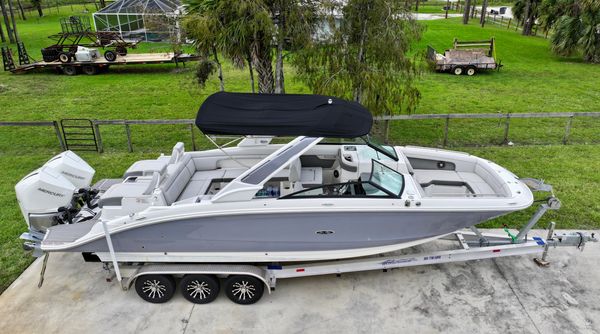 Sea Ray SDX 290 Outboard image