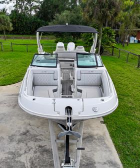 Sea Ray SDX 290 Outboard image