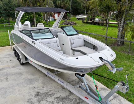 Sea Ray SDX 290 Outboard image