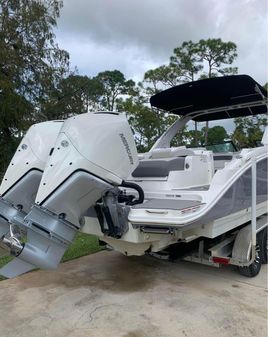 Sea Ray SDX 290 Outboard image