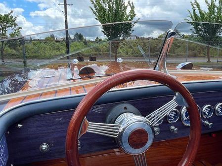 Classic Craft Gentleman's Raceboat image