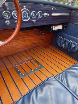 Classic Craft Gentleman's Raceboat image