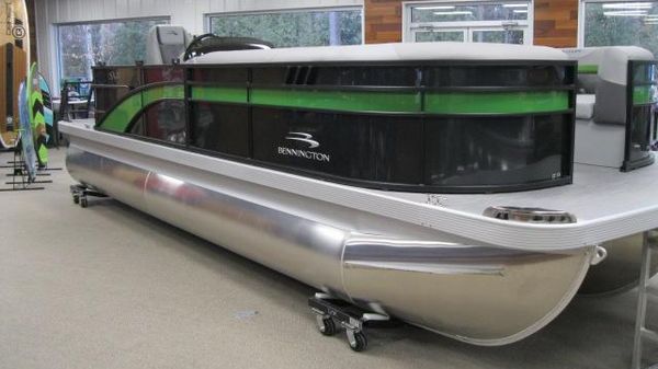 Bennington 22 SXL 