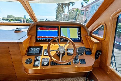 Palm Beach Motor Yachts PB65 image