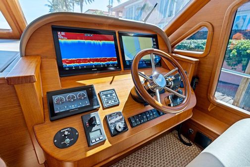 Palm Beach Motor Yachts PB65 image