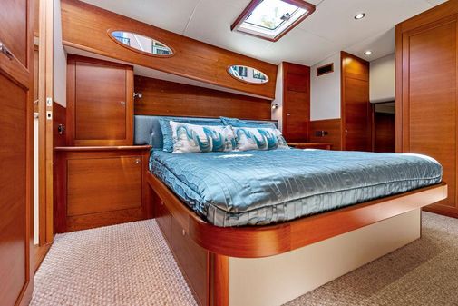 Palm Beach Motor Yachts PB65 image