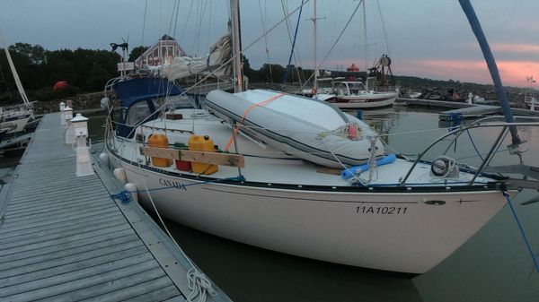 Ontario Yachts 32 