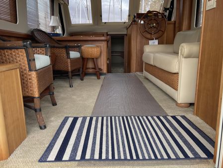 Mainship 34 Trawler image