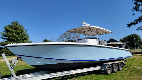 Venture 34 Center Console