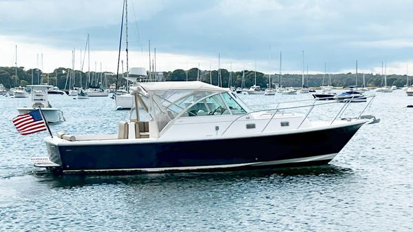 Hunt Yachts Surfhunter 29 