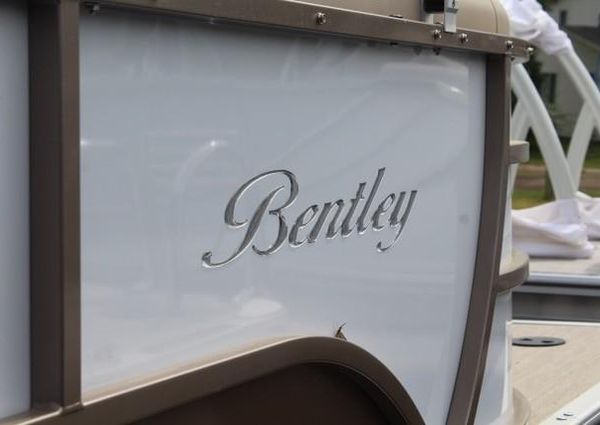 Bentley-pontoons NAVIGATOR-223-TRITOON image