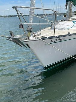 Hunter 36 image