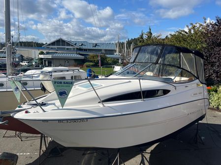 Bayliner 245 Cruiser image