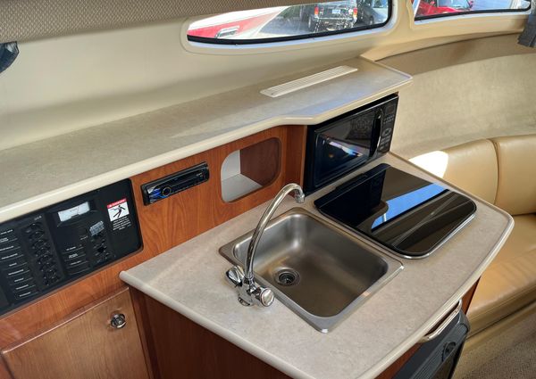 Bayliner 245 Cruiser image