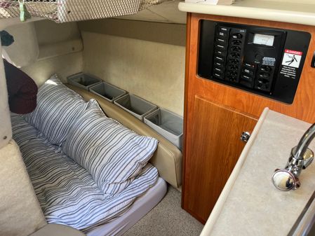 Bayliner 245 Cruiser image