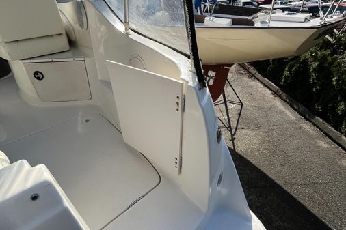 Bayliner 245 Cruiser image