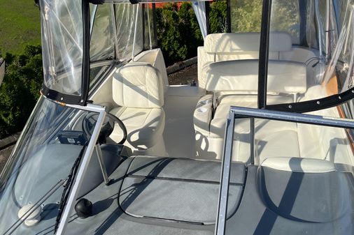 Bayliner 245 Cruiser image