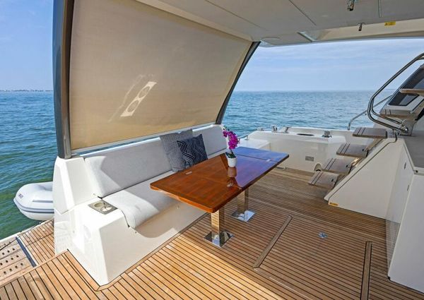 Prestige 630 Flybridge image