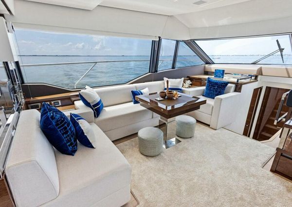 Prestige 630 Flybridge image