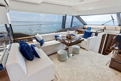 Prestige 630 Flybridge image